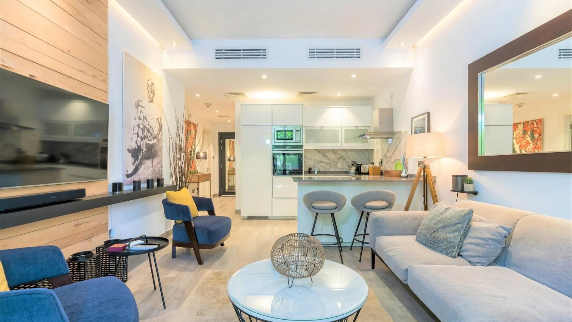 New! Stunning 2Bedroom In Dubai Downtown Apartment
